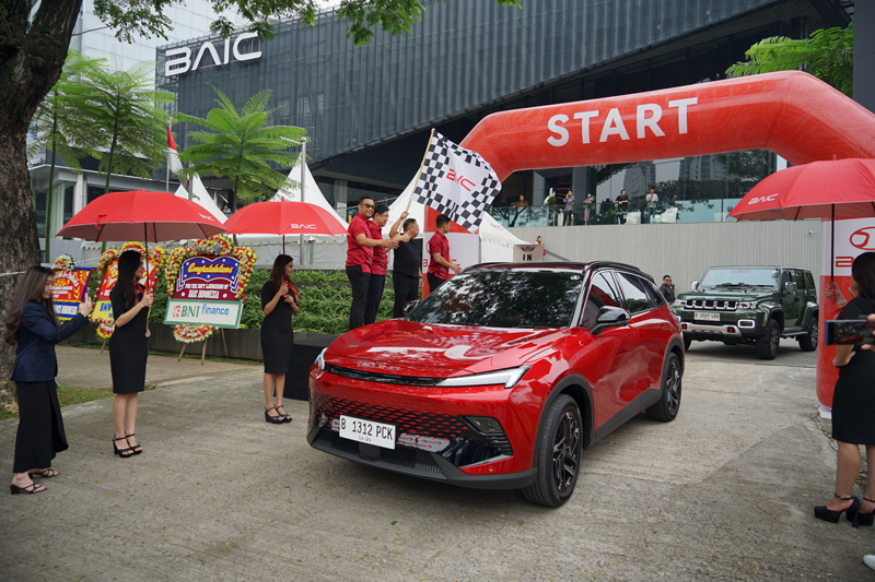 Resmi mengaspal, BAIC BJ-40 PLUS dan BAIC X-55 dua produk unggulan BAIC kini hadir meramaikan pasar otomotif Indonesia